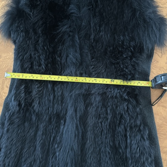 Dolce Cabo Genuine Fur Vest - Picture 5 of 8